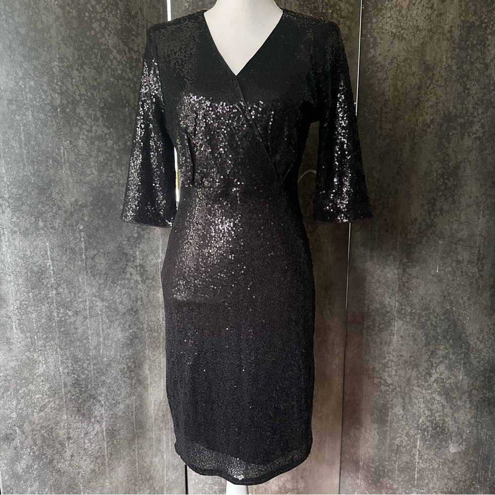 Belle Pogue Black Sparkle Sequin V-Neck Midi Dress Medium Party Glam Formal